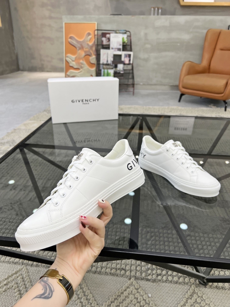 Givenchy Sneakers